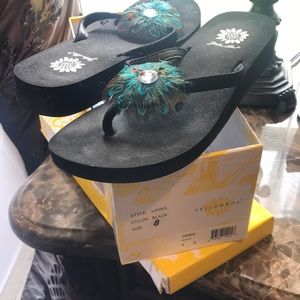 Yellow box flip flops never worn
